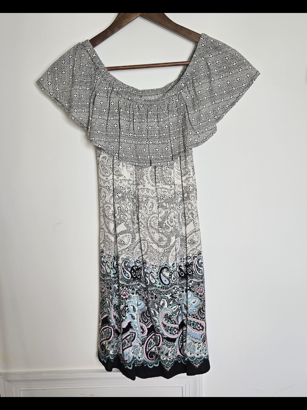 Express Off-Shoulder Paisley Midi Dress in Gray, Teal & Pink Accents Size XS